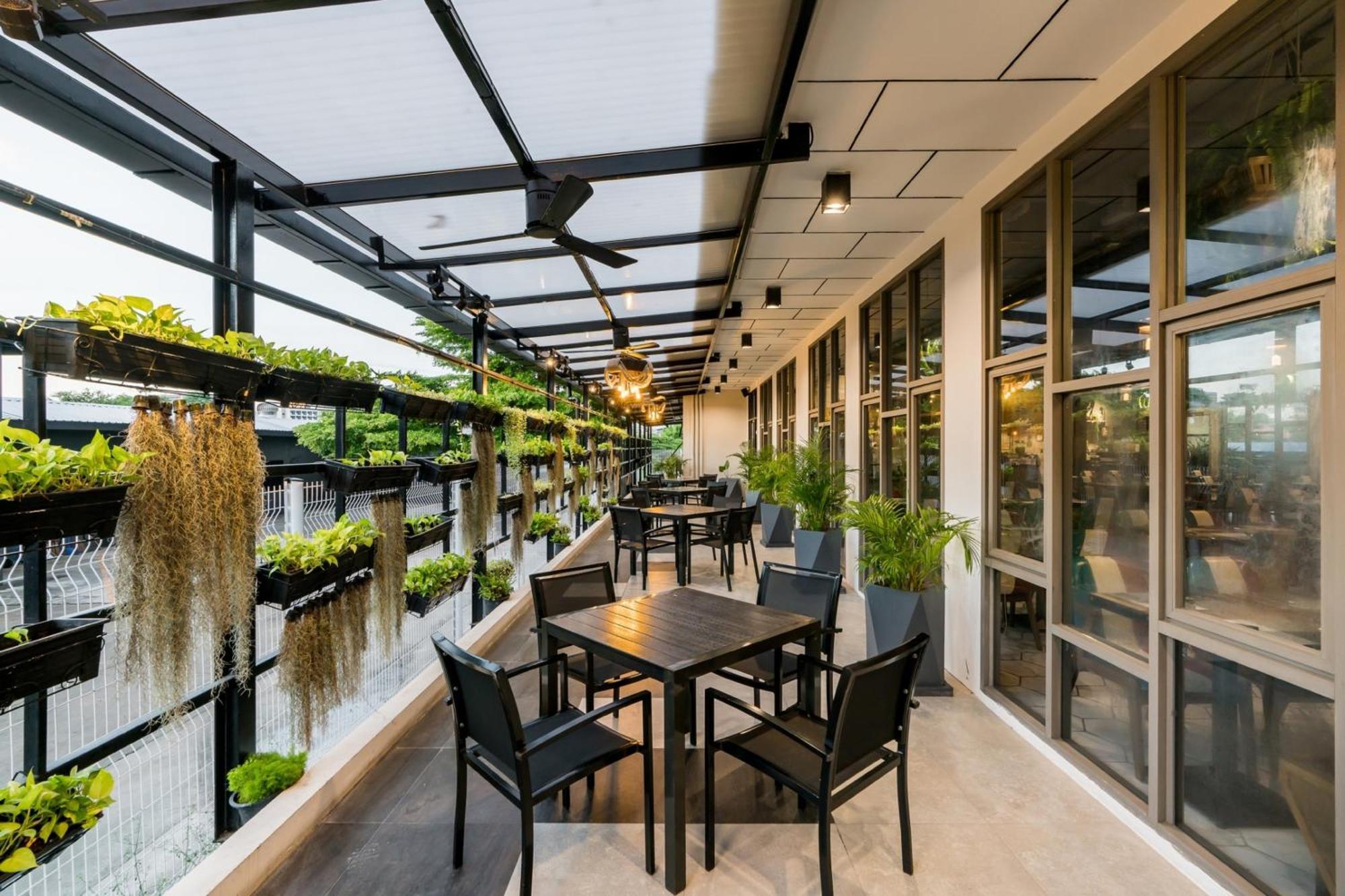 T Pattaya Hotel By Pcl Exterior photo